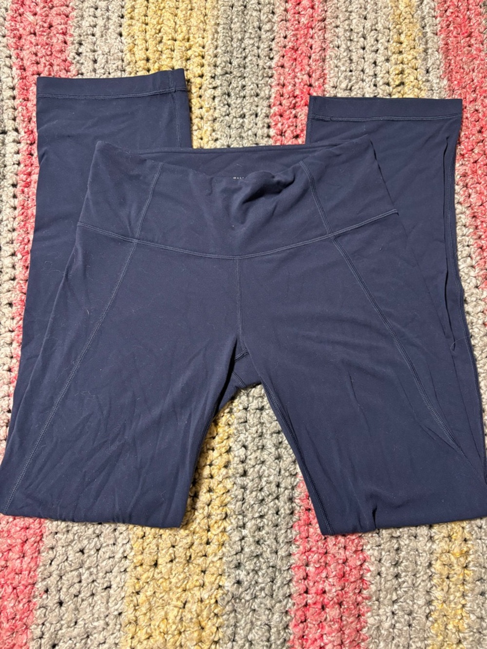 Women’s Athleta Navy High-Waist Performance Leggings - Size Medium Petite